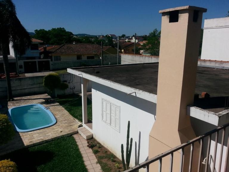 Sobrado à venda no Dom Antônio Reis: 