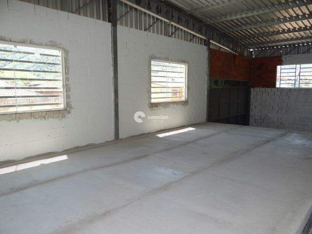Pavilhão à venda no Nossa Senhora do Perpétuo Socorro: 