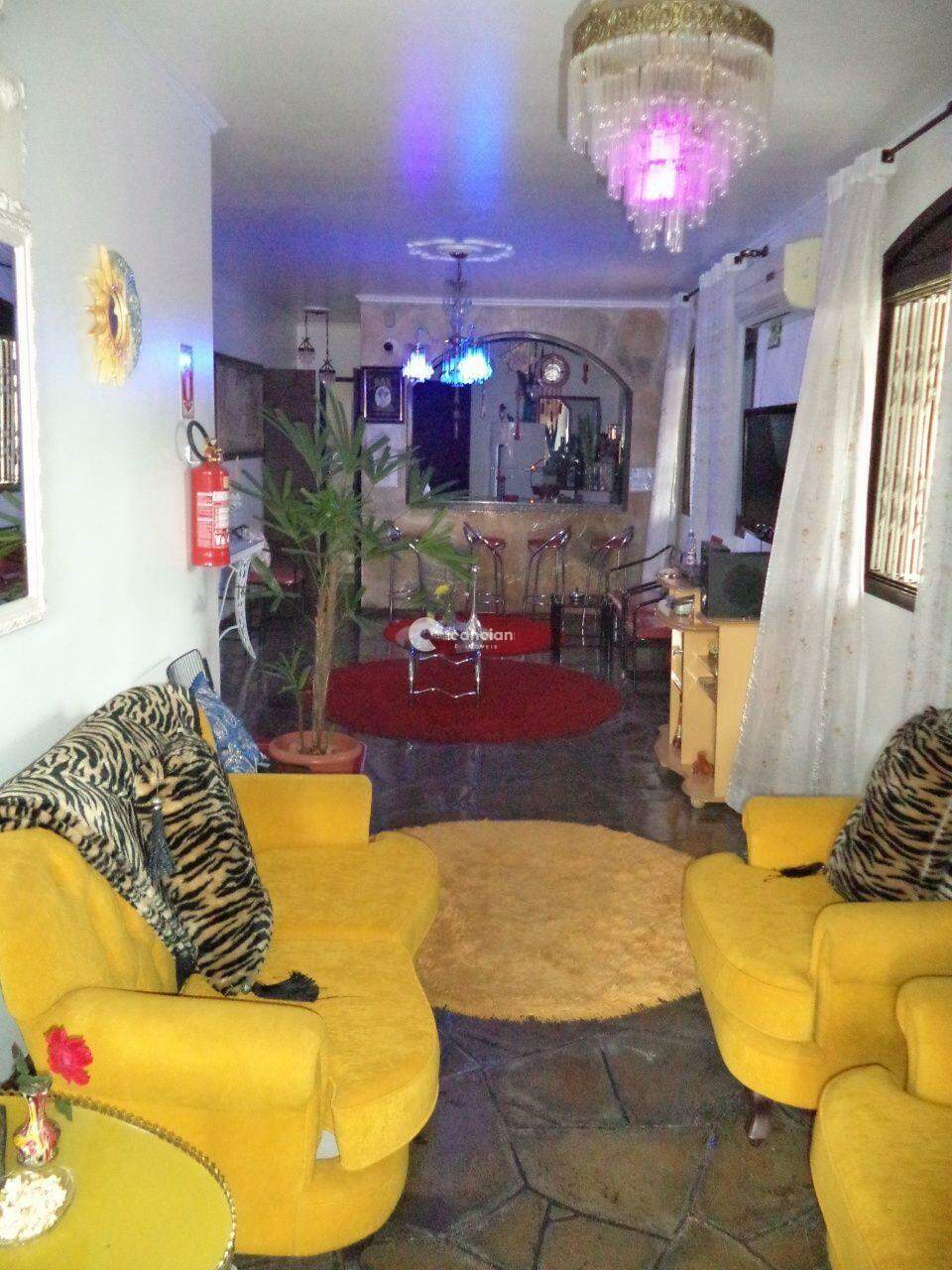 Casa à venda no Juscelino Kubitschek: 