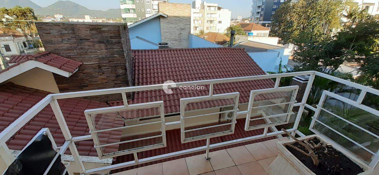 Apartamento à venda no Menino Jesus: 