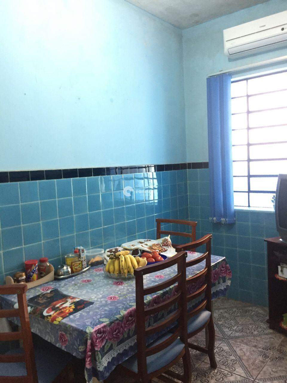 Casa à venda no Centro: 