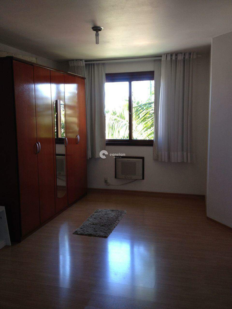 Casa à venda no Camobi: 