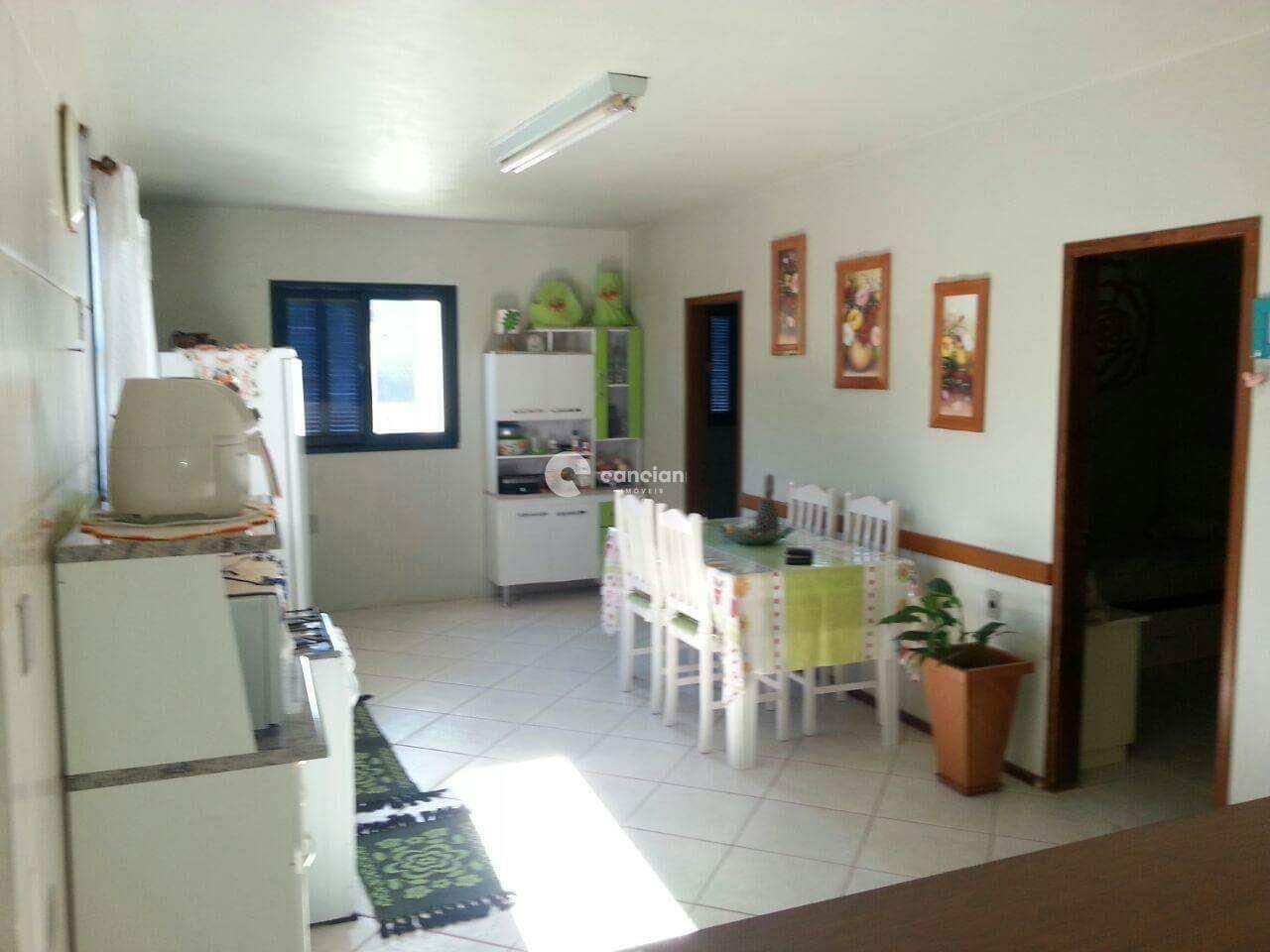 Casa à venda no Centro: 