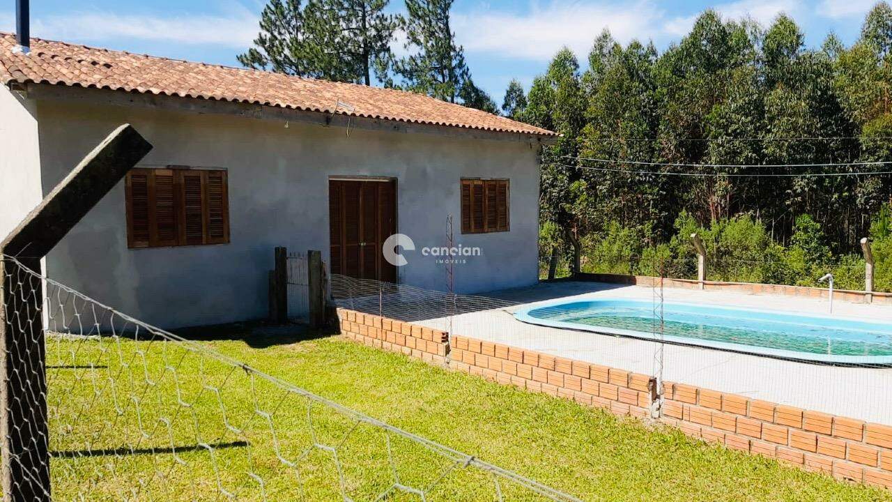 Casa à venda no Balneário Jardim da Serra: