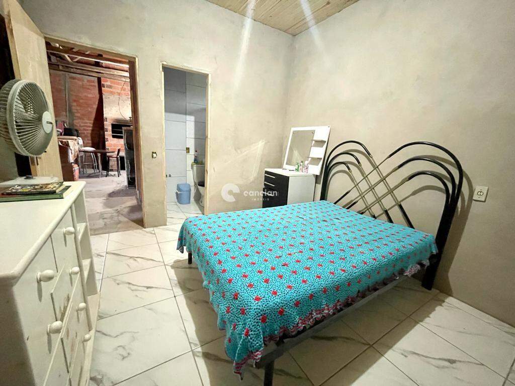 Casa à venda no Balneário Jardim da Serra: