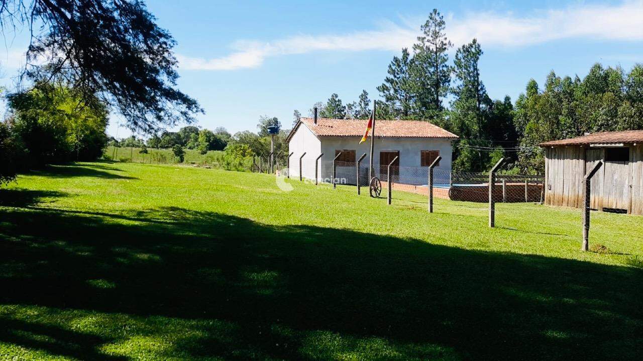 Casa à venda no Balneário Jardim da Serra: