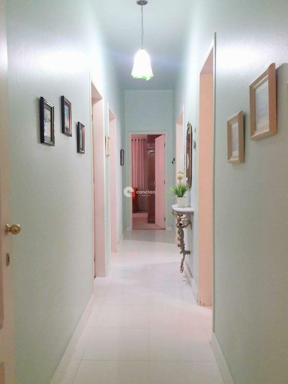 Casa à venda no Centro: 