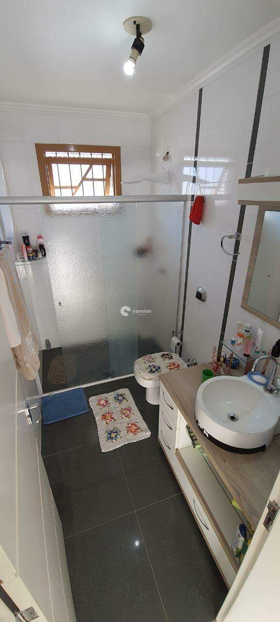 Casa à venda no Camobi:
