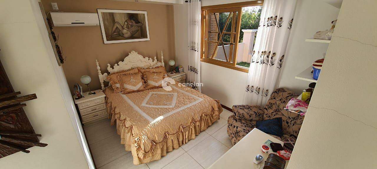 Casa à venda no Camobi: