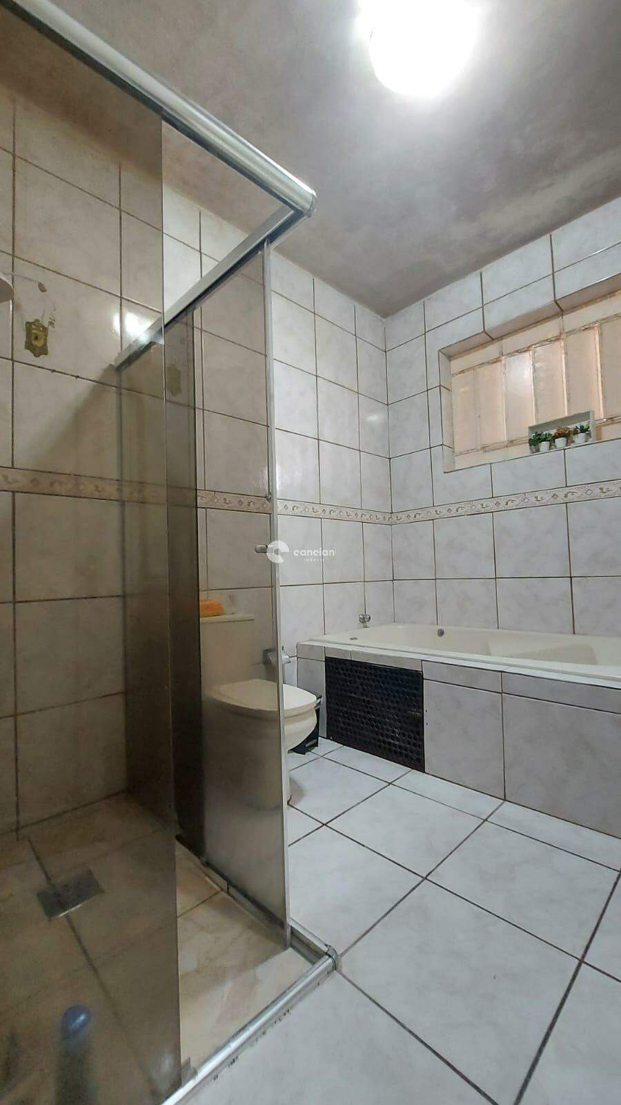 Casa à venda no Centro: 