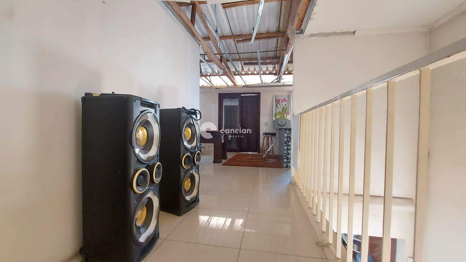Casa à venda no Centro: 