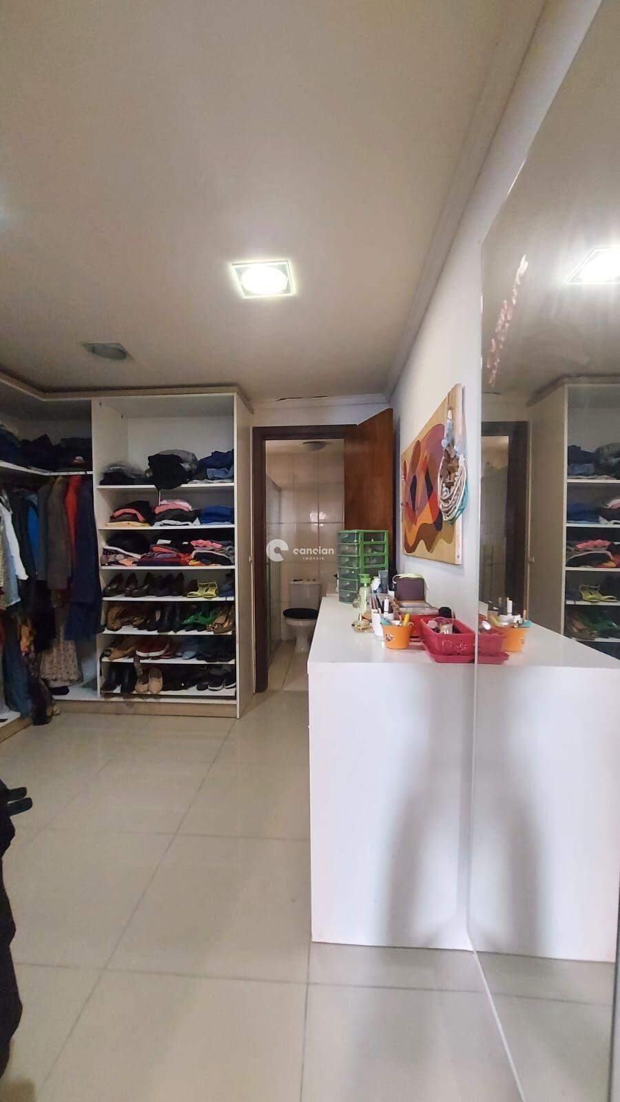 Casa à venda no Centro: 