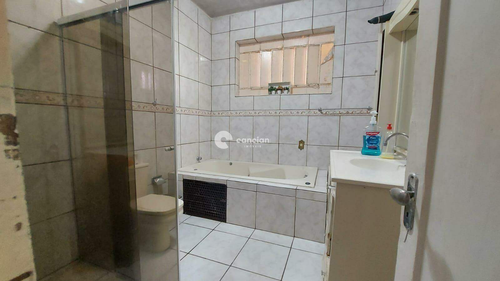 Casa à venda no Centro: 