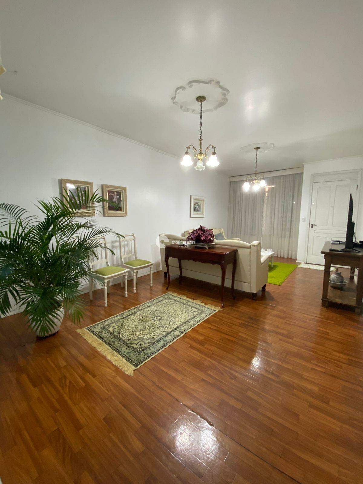 Casa à venda no Camobi: 