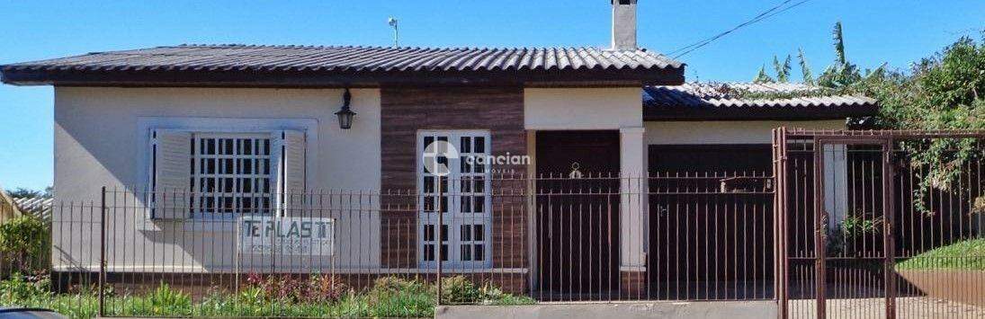 Casa à venda no Centro: 