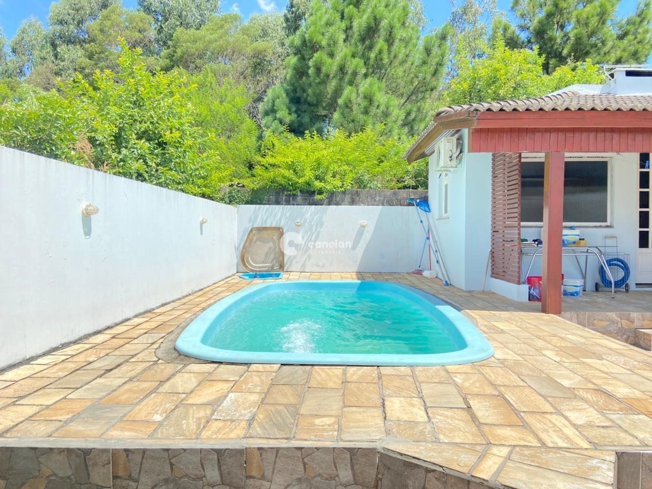 Casa à venda no Camobi: 