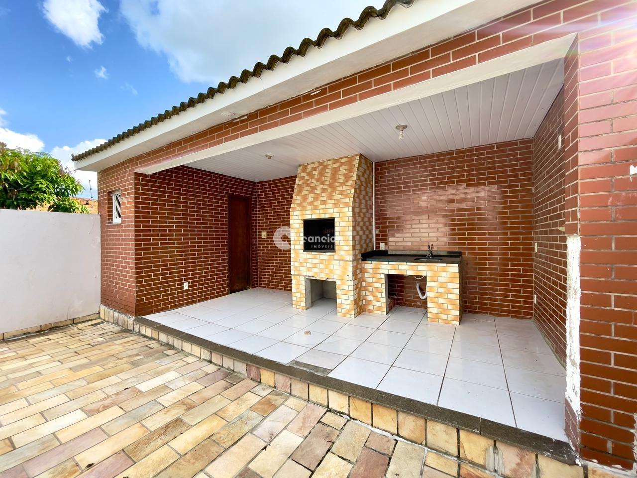 Casa à venda no Camobi: 