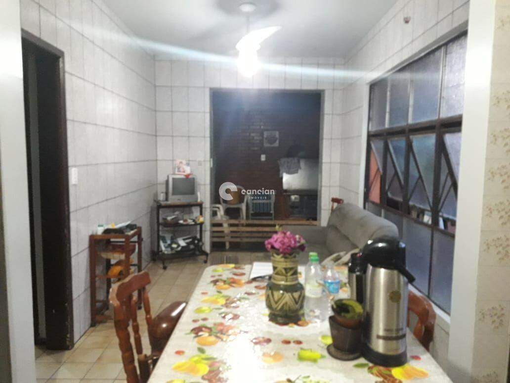 Casa à venda no Pinheiro Machado: 
