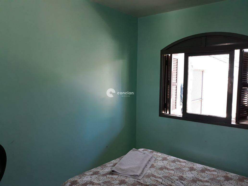 Casa à venda no Camobi: