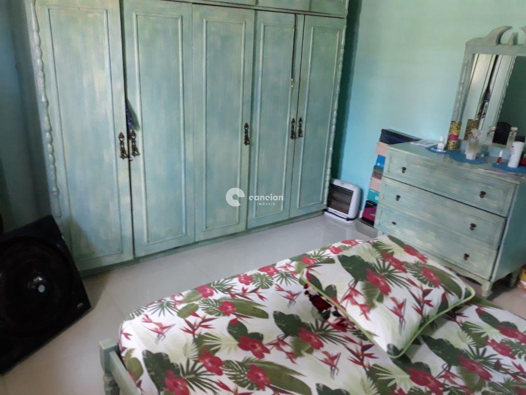 Casa à venda no Camobi: