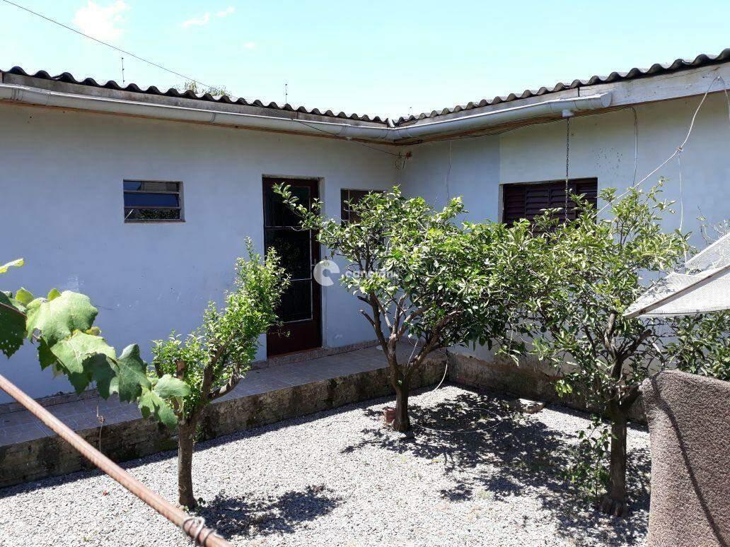 Casa à venda no Camobi: