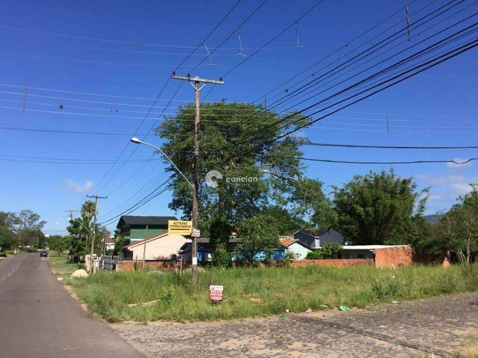 Terreno à venda no Camobi: 