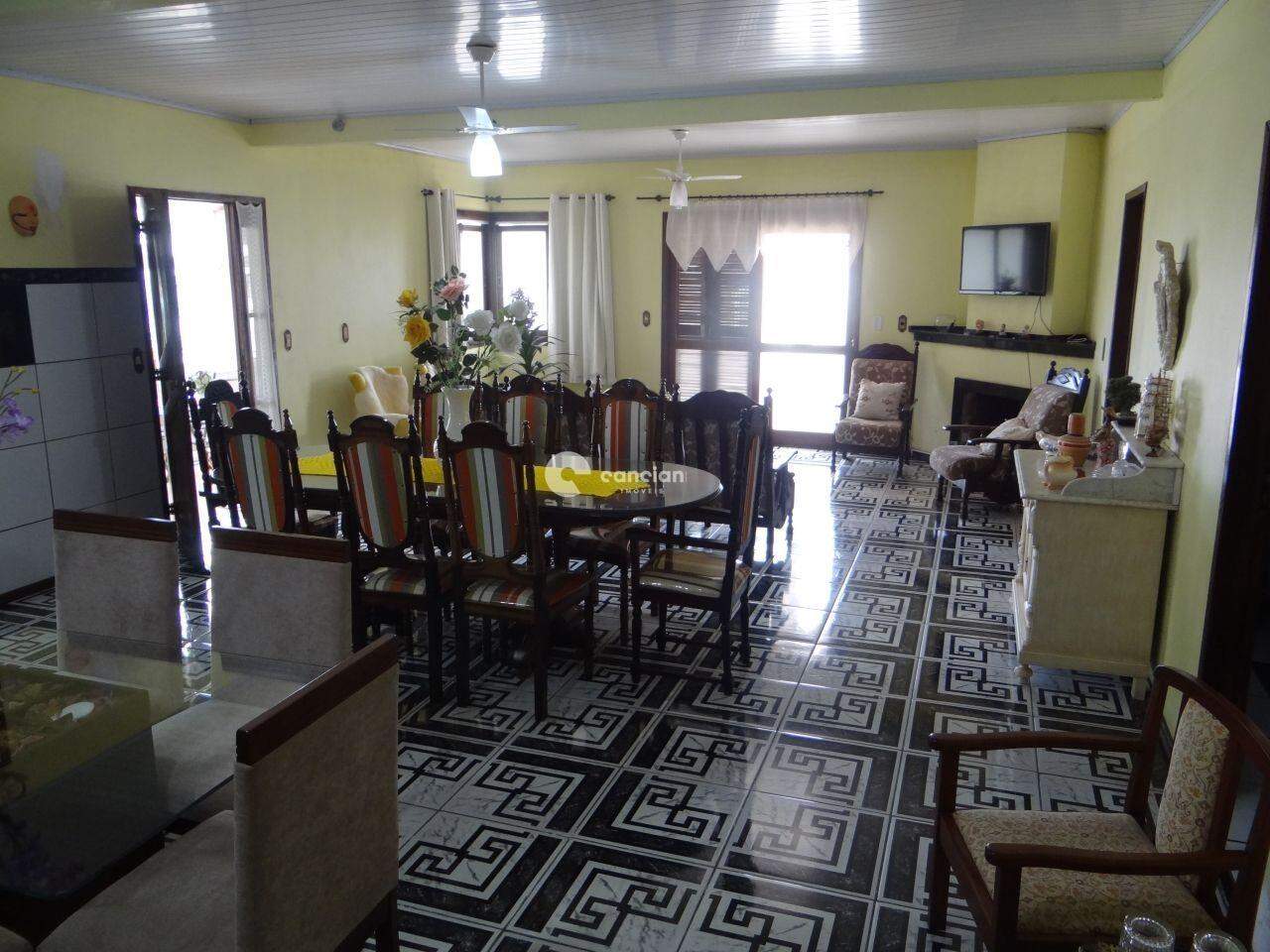 Casa à venda no São João: 