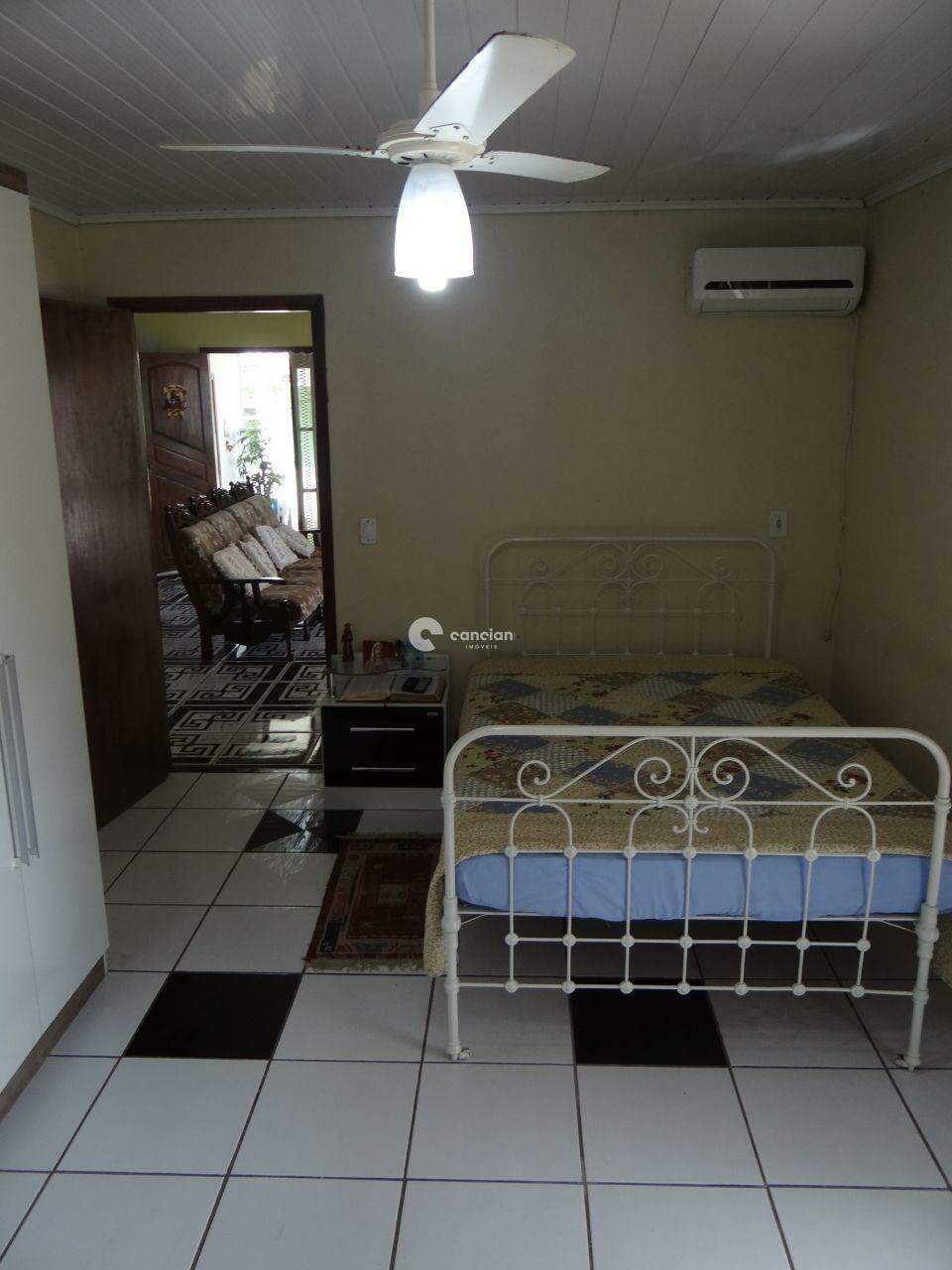 Casa à venda no São João: 