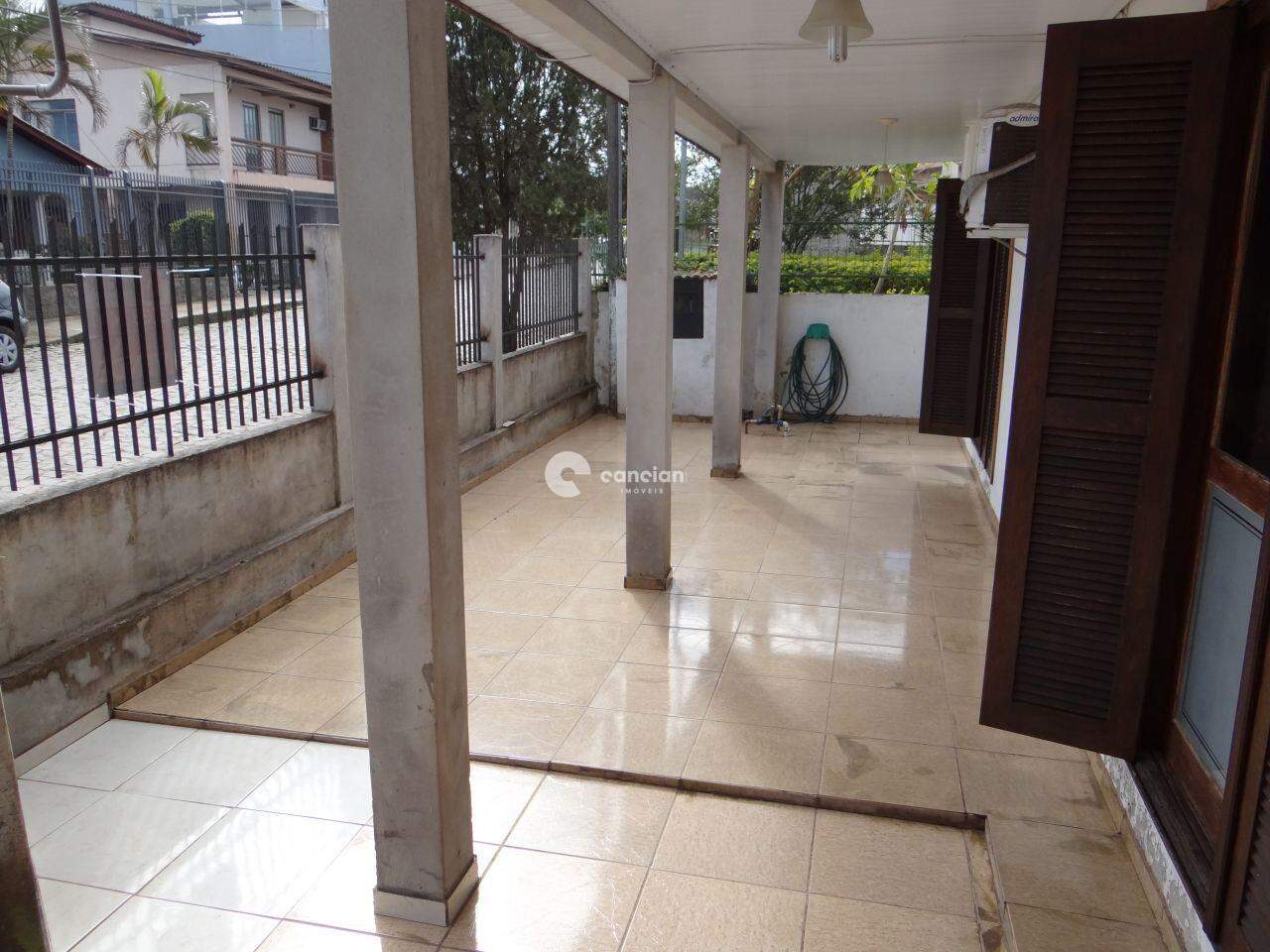 Casa à venda no São João: 