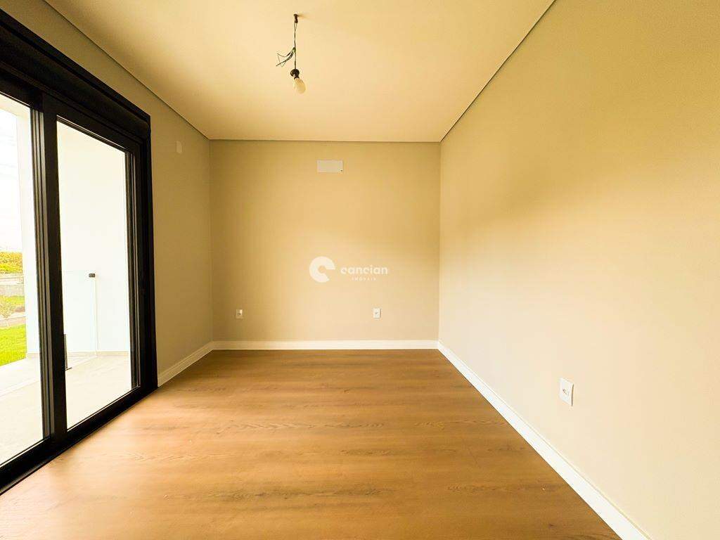 Casa à venda no Camobi: 