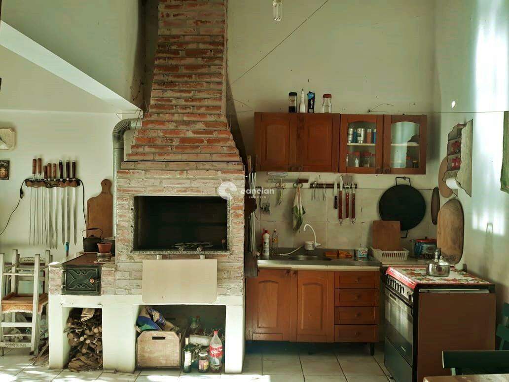 Casa à venda no Camobi: 