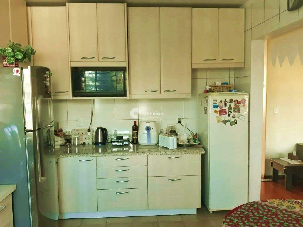 Casa à venda no Camobi: 