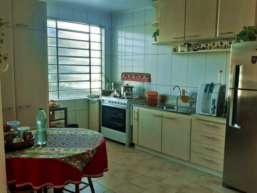 Casa à venda no Camobi: 