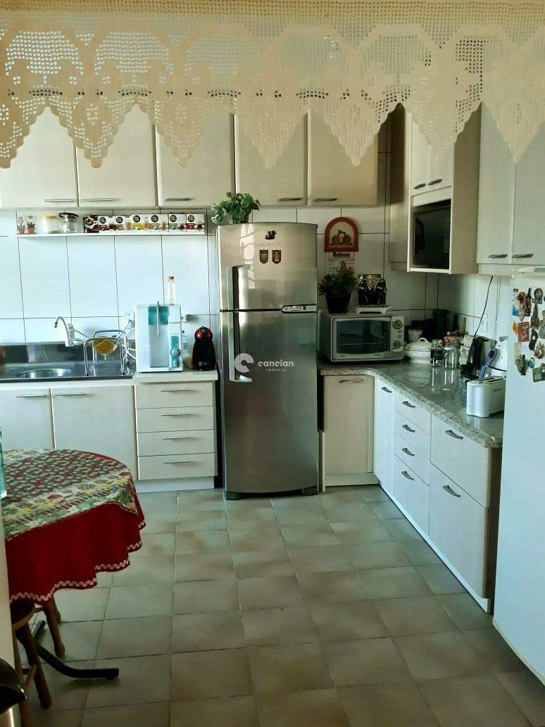 Casa à venda no Camobi: 