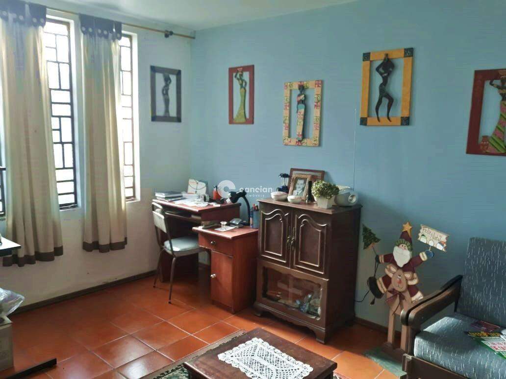Casa à venda no Camobi: 
