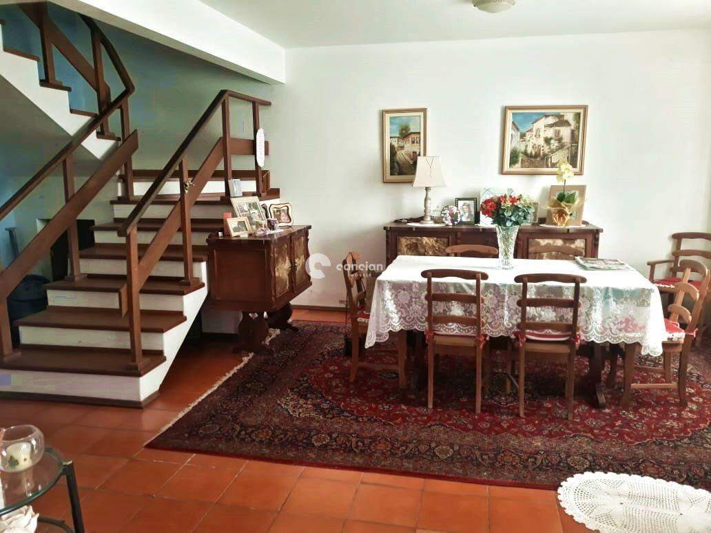 Casa à venda no Camobi: 