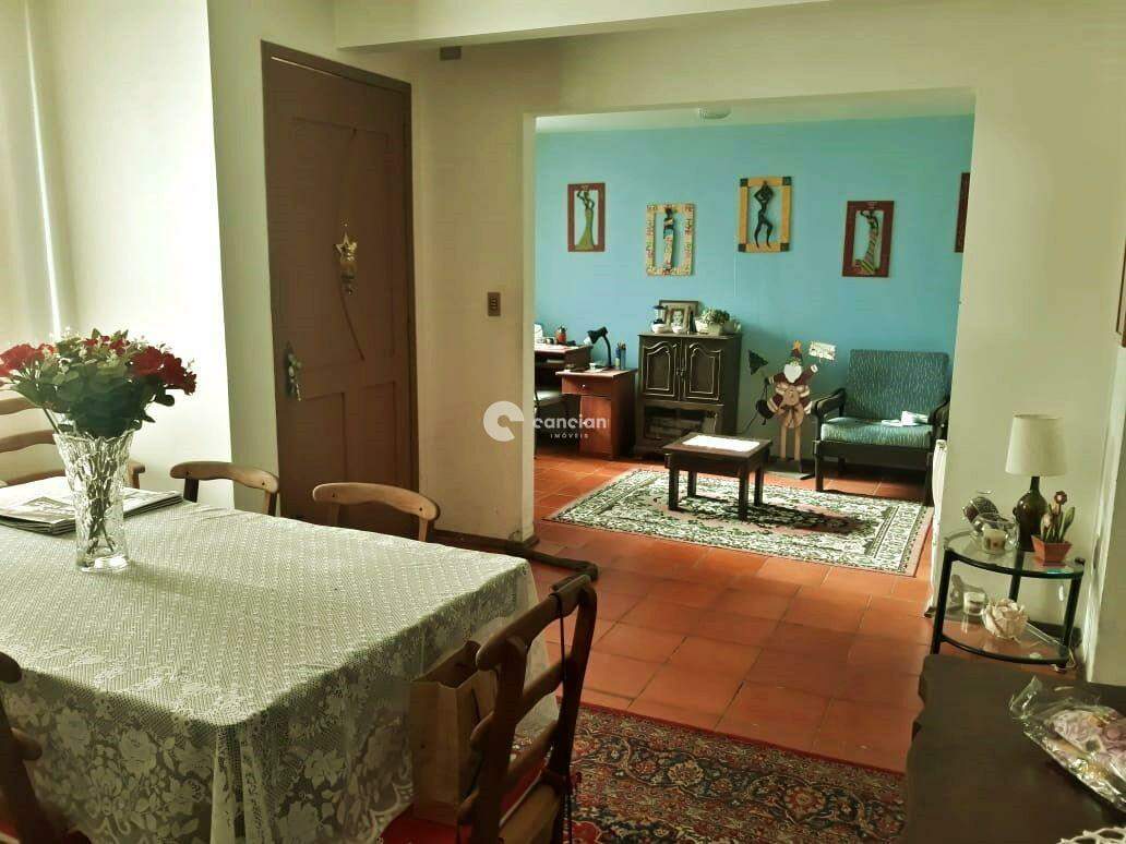 Casa à venda no Camobi: 