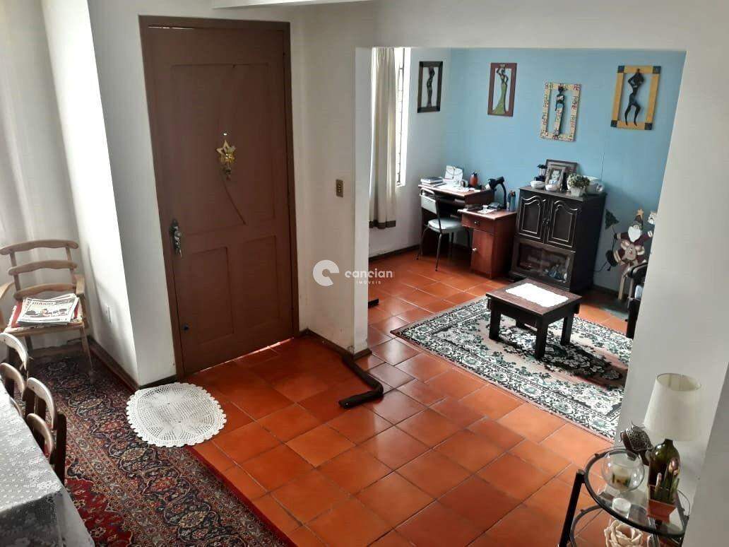 Casa à venda no Camobi: 