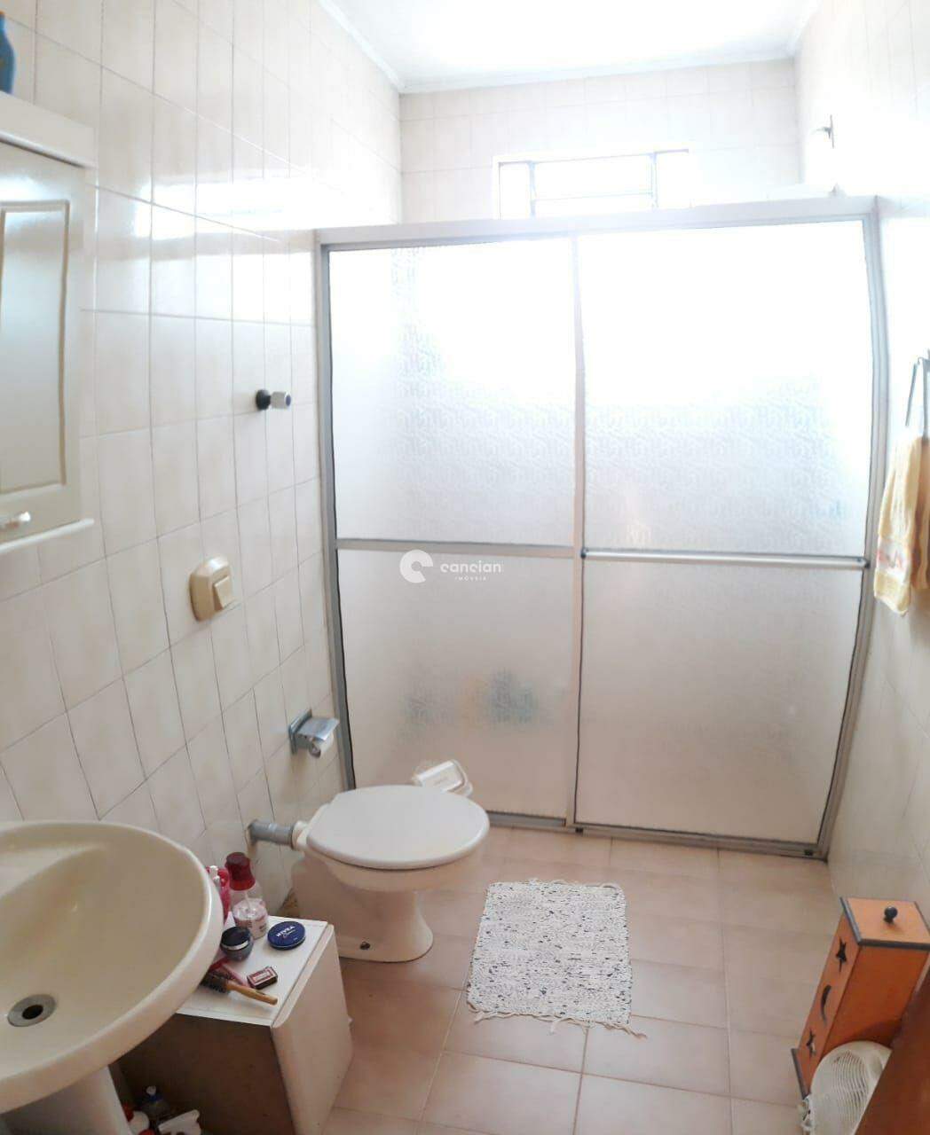 Casa à venda no Camobi: 