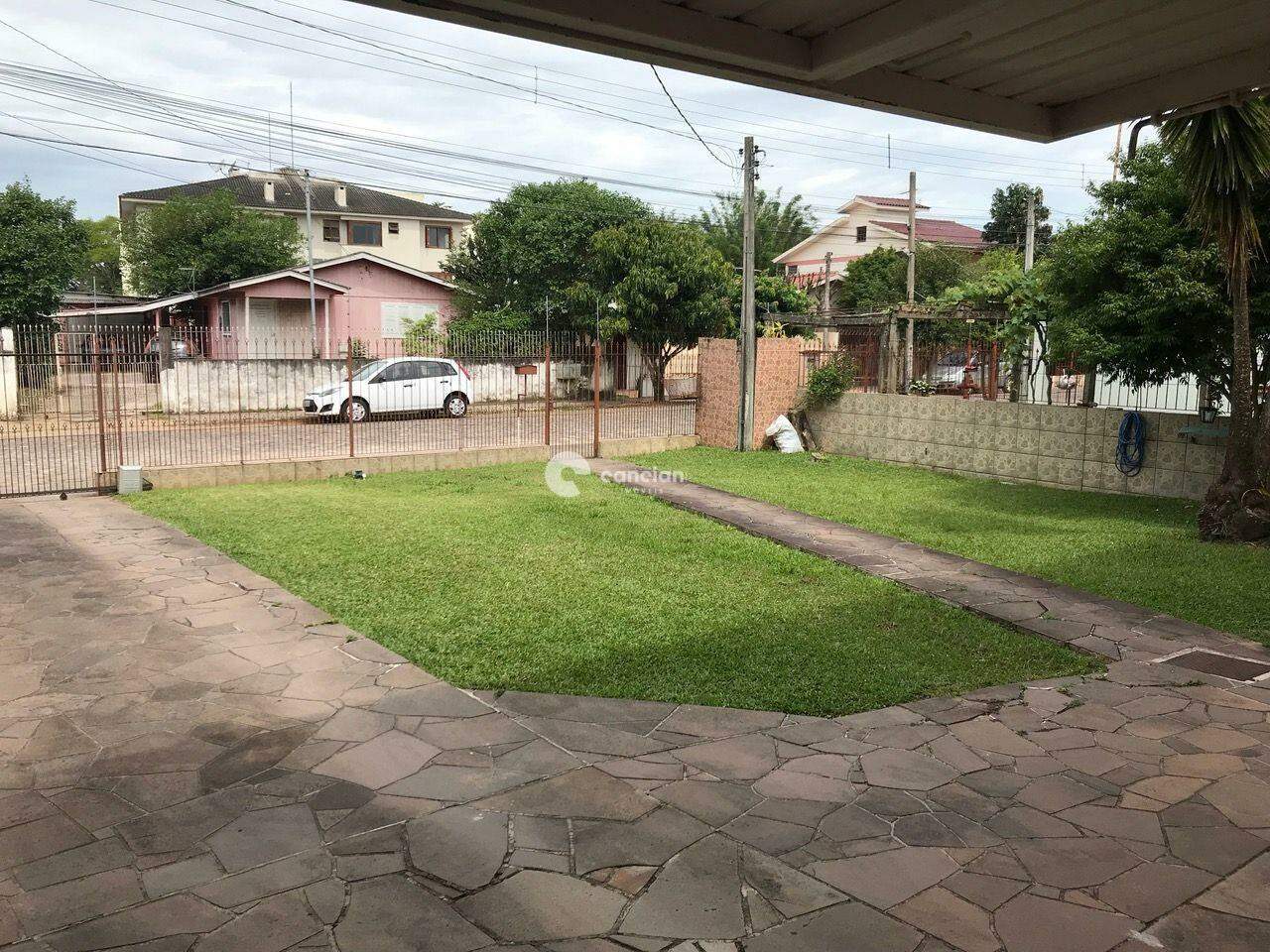 Casa à venda no Camobi: 