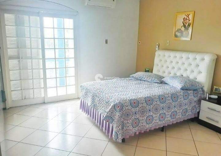 Casa à venda no Salgado Filho: 