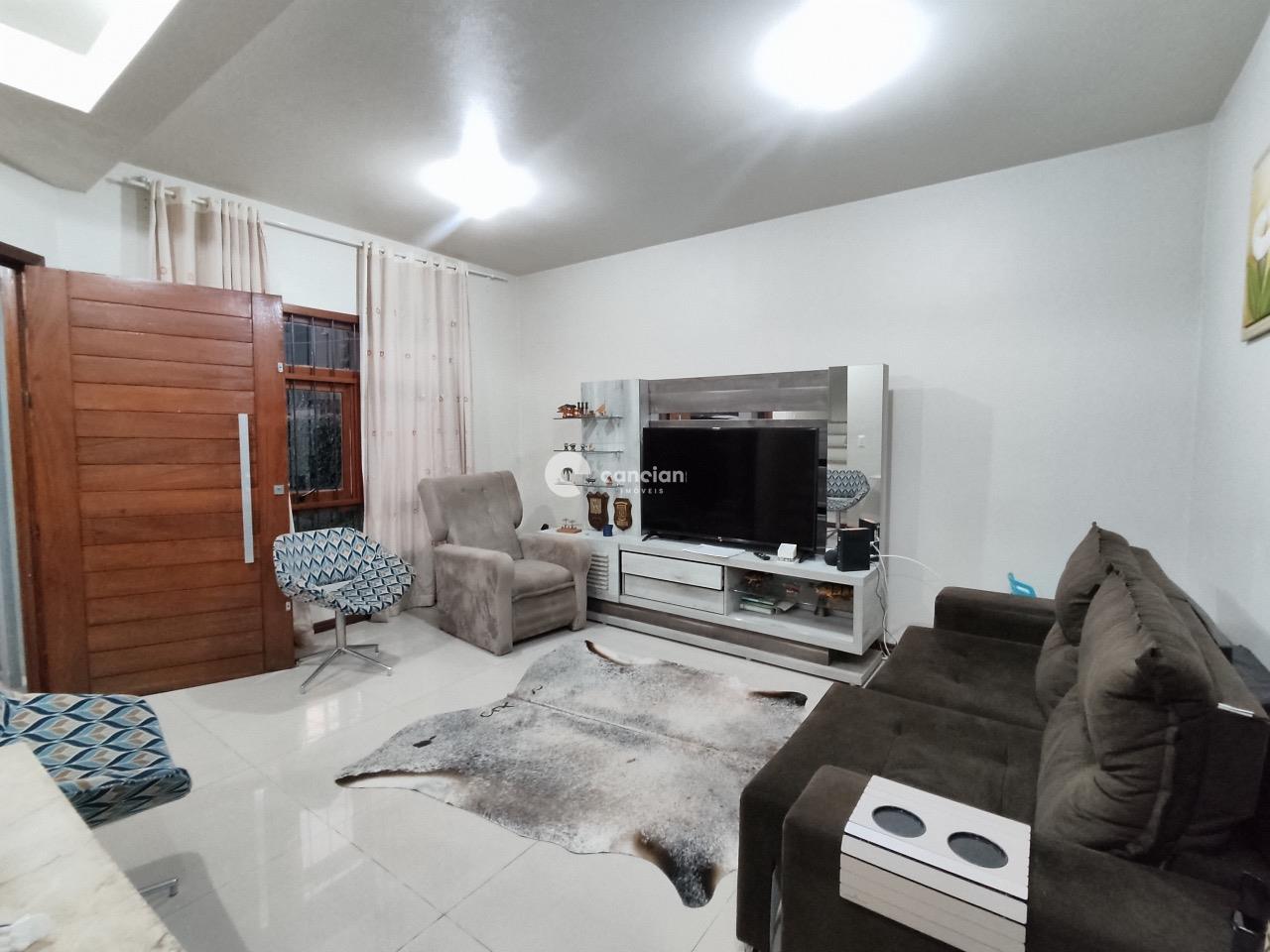 Casa à venda no Juscelino Kubitschek: 