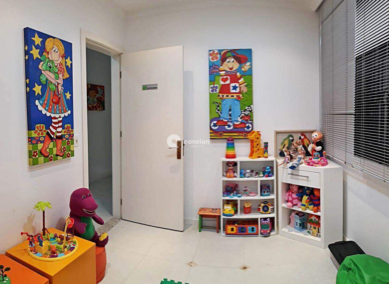Casa Comercial à venda no Nossa Senhora Medianeira: 