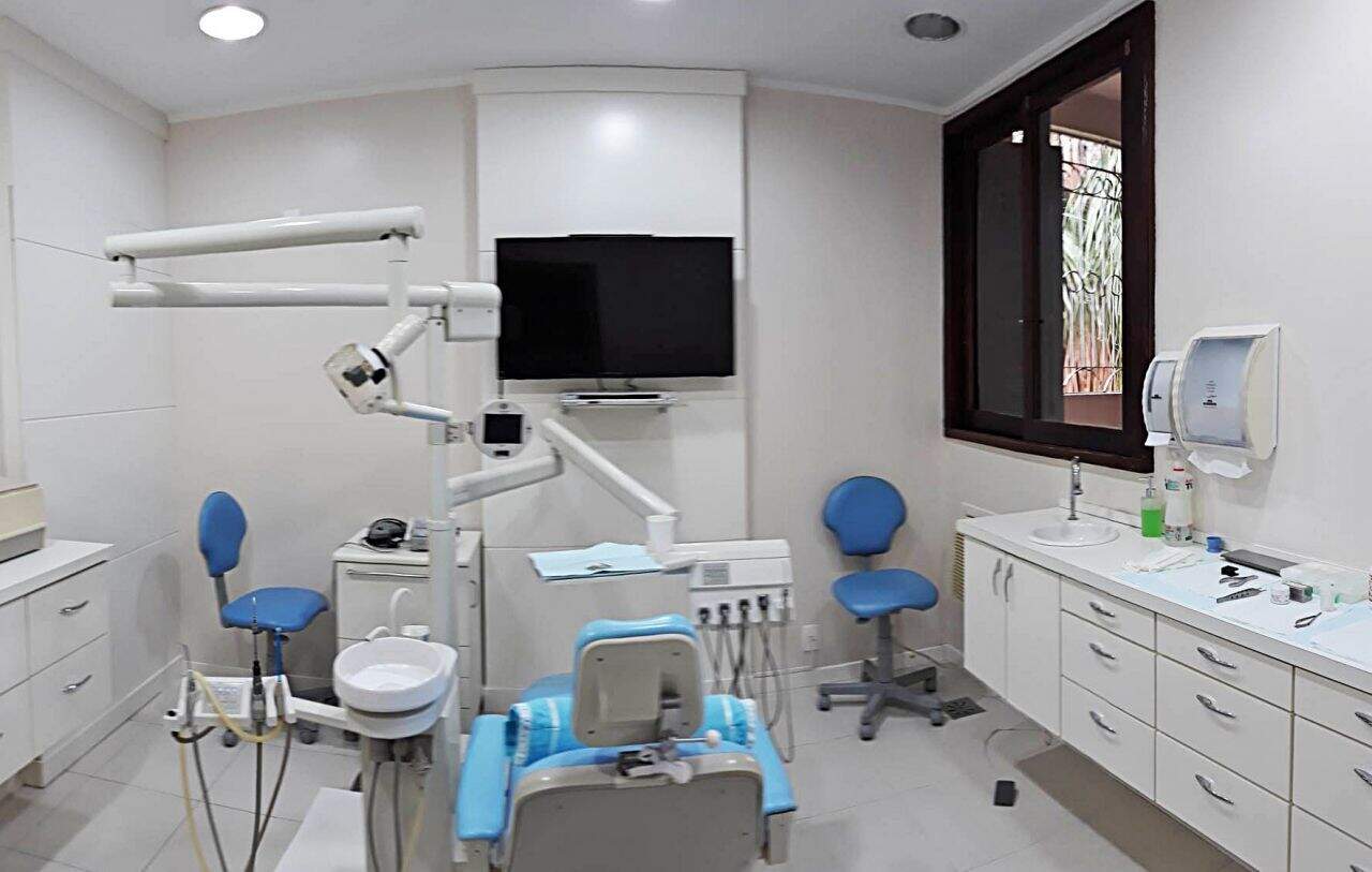 Casa Comercial à venda no Nossa Senhora Medianeira: 