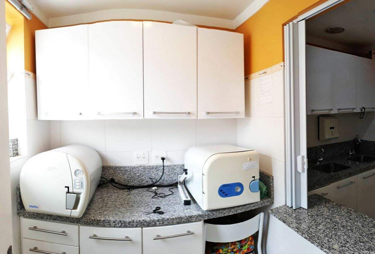 Casa Comercial à venda no Nossa Senhora Medianeira: 