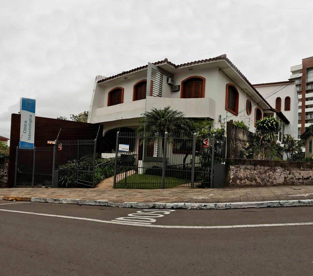 Casa Comercial à venda no Nossa Senhora Medianeira: 