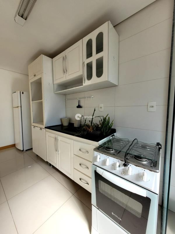 Apartamento para aluguel no Centro: 