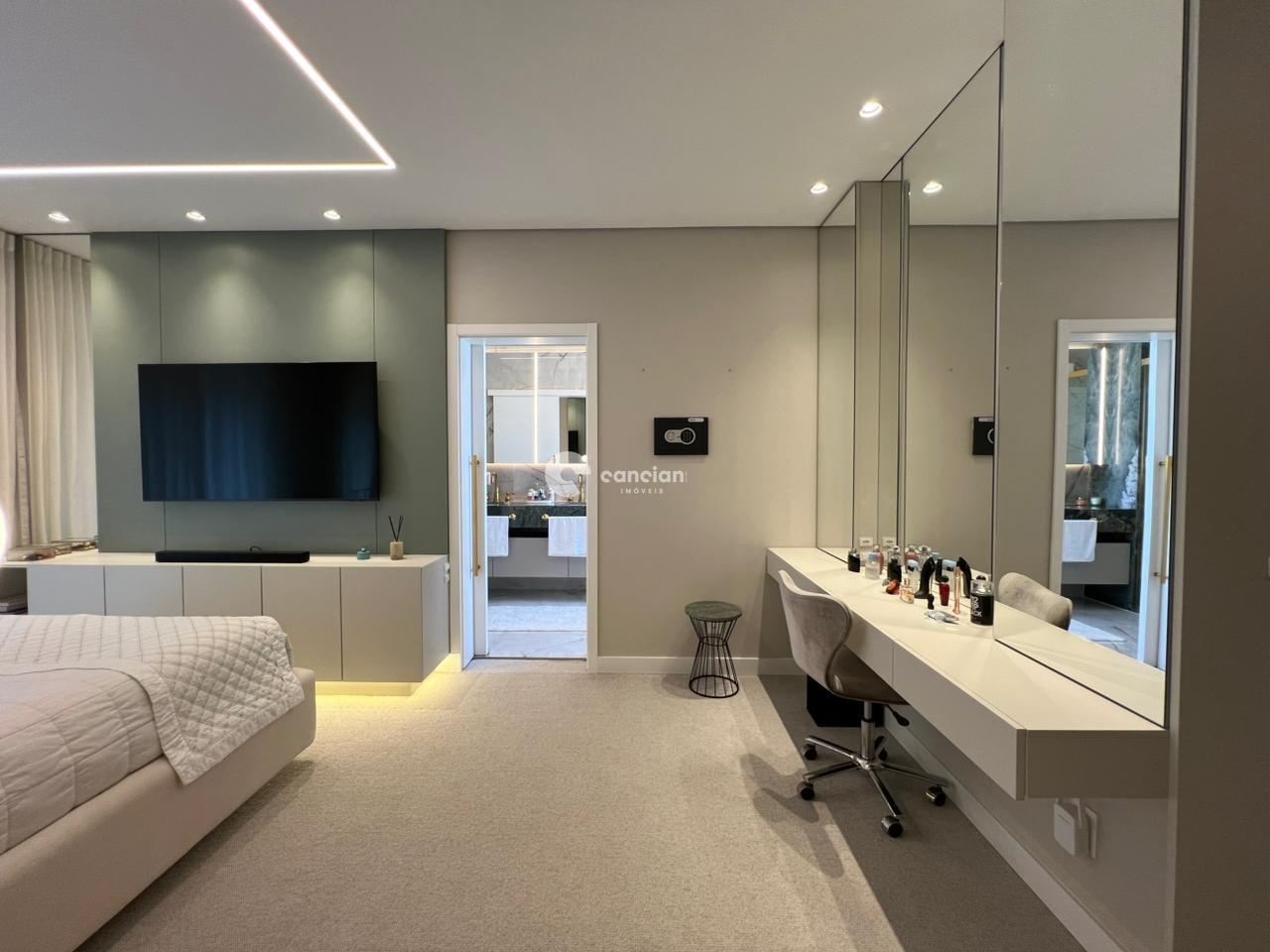 Casa de Condomínio à venda no Tomazetti: 