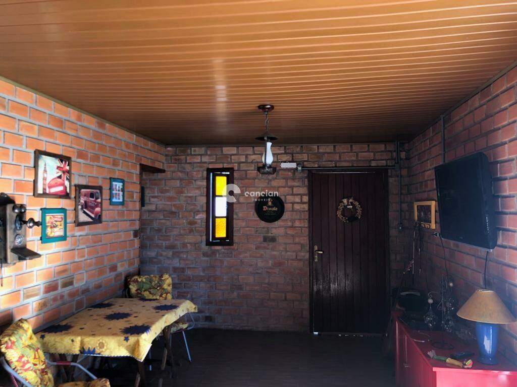 Casa à venda no Camobi: 