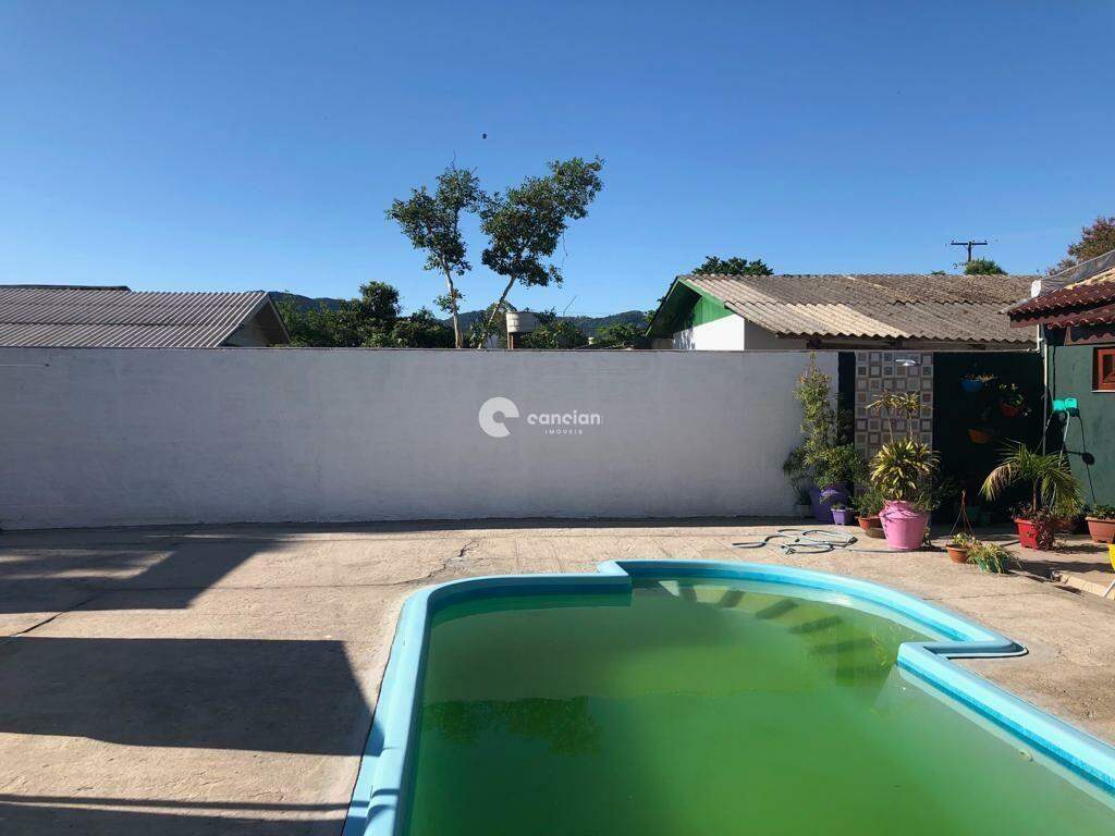 Casa à venda no Camobi: 